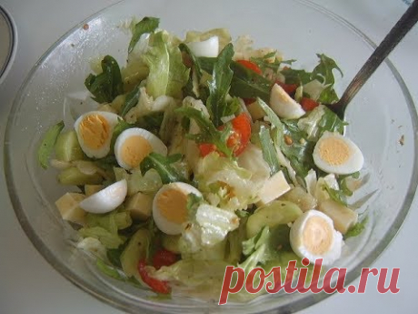 Салат с перепелиным яйцом