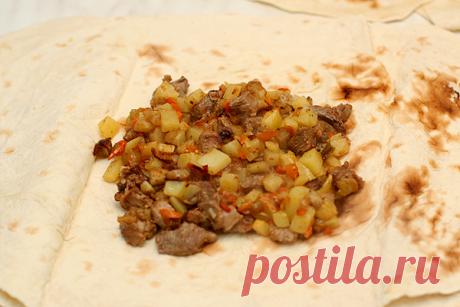 Рекомендую Вам попробовать! Мясо в лаваше — Вкусные рецепты
