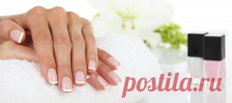 Ухоженные ногти: как сделать ногти ухоженными самостоятельно в домашних условиях Девушки должны быть прекрасны буквально во всем. Опрятная одежда, красивая прическа, умело сделанный макияж и, конечно же, ухоженные ногти. Без этого любой самый шикарный образ пойдет коту под хвост. Красивые ногти могут рассказать о вашем здоровье, честолюбии, а также об ухоженности в целом.На самом деле сделать ухоженные ногти в домашних условиях не так уж и сложно. Именно об этом вы и узнае...