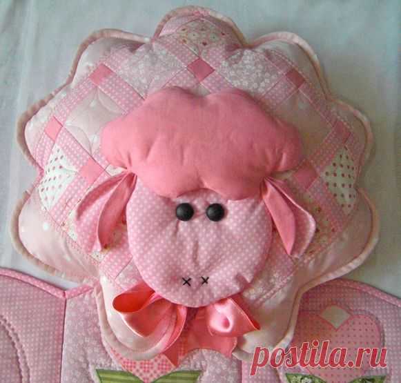 - подушка-игрушка к "Розовым снам". Фотоальбом - Покрывала, одеяла и одеялки. Автор - roolen. Ваши фото без ограничений.