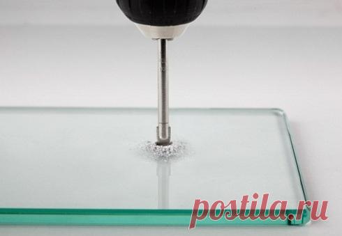 Как сделать отверстие в стекле? Вот вам два простых способа
