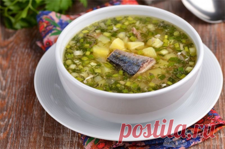 Быстрый картофельный суп с рыбными консервами Быстрый и очень вкусный суп из рыбных консервов, картофеля, моркови и репчатого лука. Для большего аромата добавляю много укропа и зелёного лука.
