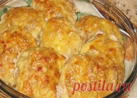 Сметанные котлеты под сырной корочкой