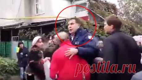 Жители Одессы сняли на видео, как Саакашвили в панике бежит из города