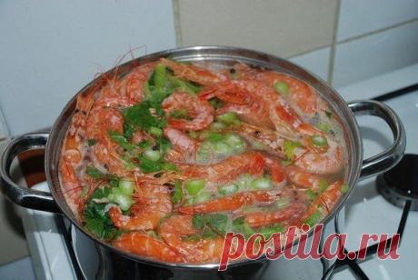 Как сварить креветки вкусно?