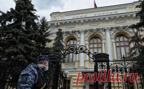 ЦБ объяснил остановку торгов по «Роснано» предотвращением инсайда. Центробанк направил Московской бирже предписание остановить торги облигациями госкомпании «Роснано».
