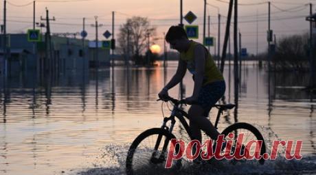 В МЧС спрогнозировали спад уровня воды на реке Тобол у Кургана в ближайшие дни. В пресс-центре ГУ МЧС по Курганской области спрогнозировали спад уровня воды на реке Тобол около Кургана в ближайшие дни. Читать далее