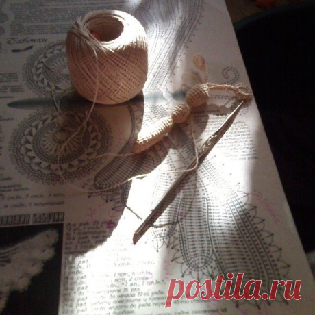 ... horas ..dedicação.... e o resultado vem acontecendo... #irishcrochetlace #irishcrochet #luxury #lace #lacecrochet #croche #crocheirlandes #renda #ganchillo #fashion #ivelisefeitoamao #feitoamao #weeding #bridal #casamento #crochetluxury #handmade