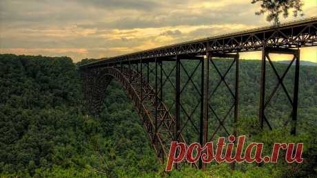 Мост New River Gorge Bridge в США.