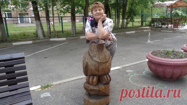 Валя Попова