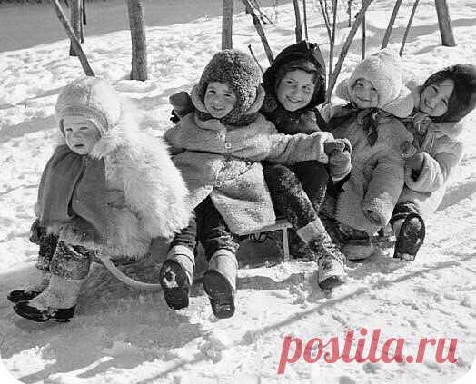 Перчатки в хлам, на попе дырка... хромаю.. ноги волочу... лицо горит, в трусах снежинка... кататься с горки я люблю!