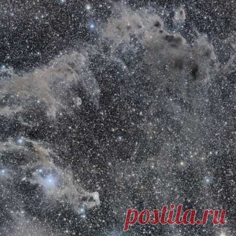 Небольшое созвездие Хамелеона располонности. / Интересный космос