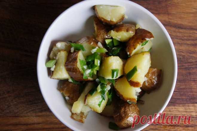 6 бюджетных блюд из картофеля 
Картофель может быть очень вкусным, если знать, что можно к нему добавить. И совсем не обязательно эти дополнительные ингредиенты должны быть дорогими или экзотическими! Мы знаем по крайней мере 6 сп…