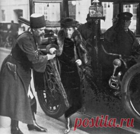 Он охранял императрицу до последней минуты её жизни. Символ исполнения присяги - казак Тимофей Ящик | София@Piter | Яндекс Дзен