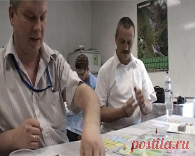 В раздумье.