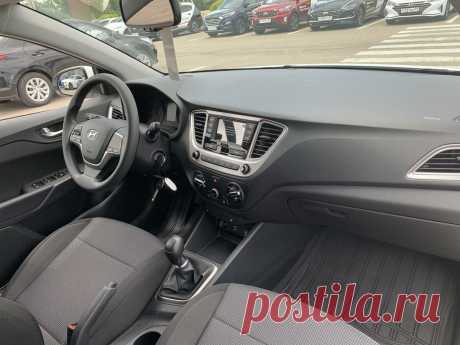 Купить новый Hyundai Solaris II Рестайлинг 1.6 MT (123 л.с.) бензин механика в Новороссийске: белый Хендай Солярис II Рестайлинг седан 2020 года по цене 911 000 рублей на Авто.ру