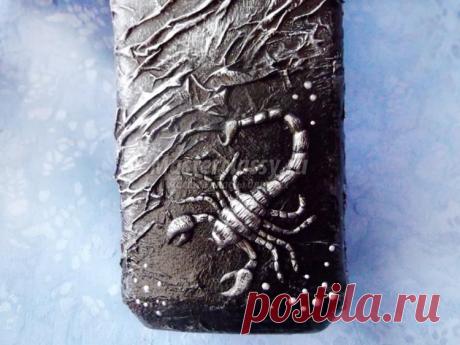 Мастер-класс. Декор бутылки своими руками. Черный скорпион