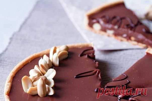 Тарт в стиле "Сникерс" (Snickers Tart).