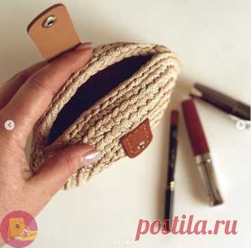 Вязаная косметичка - простой и стильный аксессуар