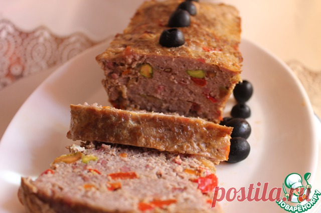 Мясной хлеб с фисташками 