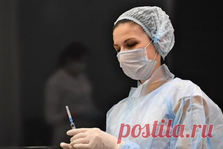 В РАН заявили о разработке теста на иммунитет к COVID-19 в виде реакции Манту. В Петербурге началась разработка теста на иммунитет к COVID-19 в виде реакции Манту. Об этом заявил заведующий кафедрой микробиологии, вирусологии и иммунологии ПМГМУ имени Сеченова Виталий Зверев. Он счел эти исследования очень перспективными. Реакция Манту служит главным методом обследования ребенка на туберкулез.
