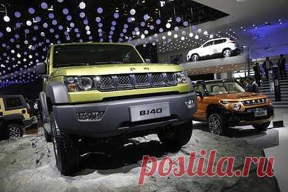 Российский автозавод назвал срок начала сборки китайского внедорожника. В июле на калининградском заводе «Автотор» начнется серийная сборка китайского внедорожника BAIC BJ40, пока в тестовом режиме собрано несколько автомобилей. В настоящее время проводится корректировка операционных карт, настройка и перепрограммирование инструмента и оборудования, обучение персонала.