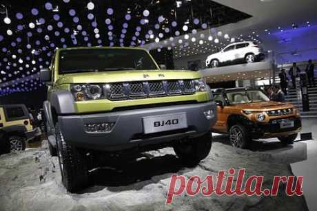 Российский автозавод назвал срок начала сборки китайского внедорожника. В июле на калининградском заводе «Автотор» начнется серийная сборка китайского внедорожника BAIC BJ40, пока в тестовом режиме собрано несколько автомобилей. В настоящее время проводится корректировка операционных карт, настройка и перепрограммирование инструмента и оборудования, обучение персонала.