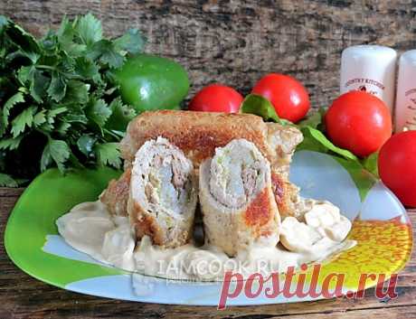 Крученики по-львовски - рекомендую всем это мясное блюдо на праздничный стол! Крученики по-львовски - замечательное блюдо украинской кухни. Готовят их со всевозможными начинками. Блюдо вкусное и сытное. Очень советую! Сегодня я хочу предложить вариант с огурцами и салом, которое совершенно в них не чувствуется, а под влиянием высокой температуры оно отдаёт свой жир мясу, и...