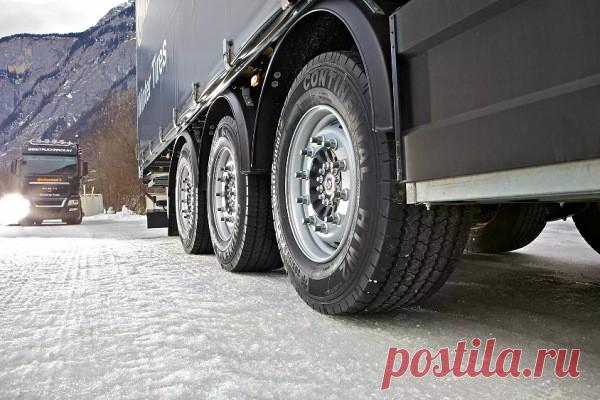 Сейчас популярная компания «СПЕЦШИНА» готова предложить собственным покупателям специализированные шины высокого качества, где каждый может купить необходимую резину для транспортного средства. Познакомиться со всеми товарами фирмы можно на официальном сайте или же при помощи сотрудника, который подробно расскажет про параметры продукции.

Эта компания осуществляет активное сотрудничество только с ведущими изготовителями резины со всего мира, продавая проверенные и надежные варианты.