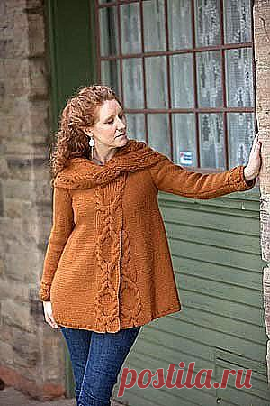 ОРИГИНАЛЬНОЕ ПАЛЬТО СПИЦАМИ С ВОРОТНИКОМ.