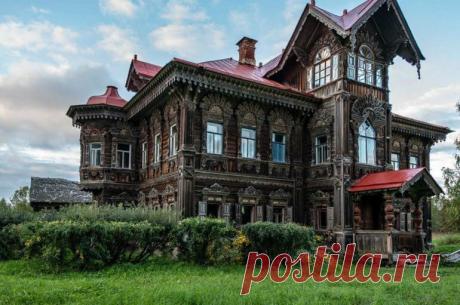 Потрясающей красоты древнерусский дом в покинутой деревне
