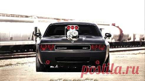Dodge Challenger SRT8
