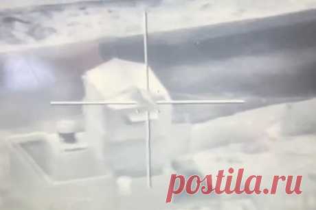 ЦАХАЛ опубликовал видео с ударами по постам ВМС ХАМАС. Армия обороны Израиля (ЦАХАЛ) опубликовала видео с ударами по постам Военно-морских сил (ВМС) палестинского движения ХАМАС. «За последний день военно-морские суда ЦАХАЛа применили высокоточные боеприпасы для нанесения ударов по ряду постов, принадлежащих военно-морским силам ХАМАСА», — говорится в подписи к видео.