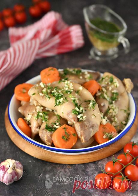 Вареные свиные ножки с чесноком — рецепт с фото и видео