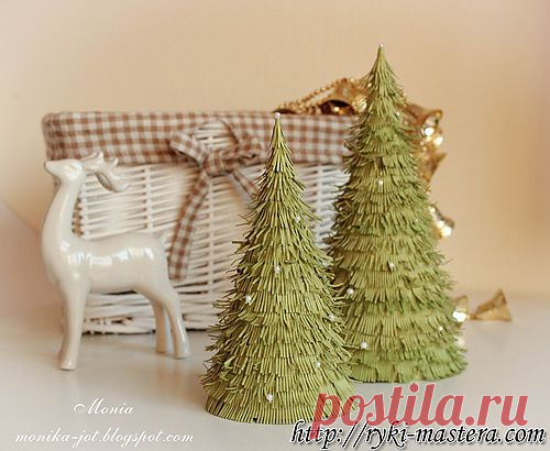Рождественская елочка, мастер класс смотрите на сайте http://ryki-mastera.com/rozhdestvenskaya-elka/