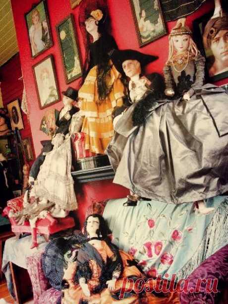 Boudoir Doll Madness