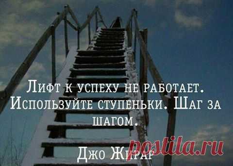 (11) Facebook