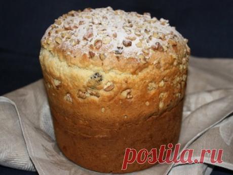 Кулич с орехами