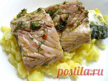 Скумбрия маринованная  .