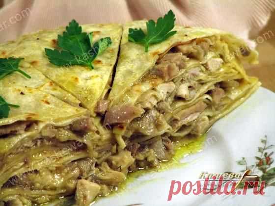 Блины из теста варха с курятиной.