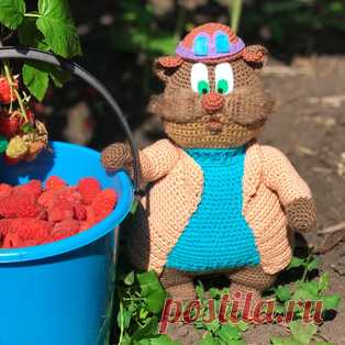 Рокки амигуруми. Схемы и описания для вязания игрушек крючком! Бесплатный мастер-класс от Юлии Тихоновой по вязанию  мышки по имени Рокки - персонаж из детского мультсериала "Чип и Дейл спешат на помощь"…