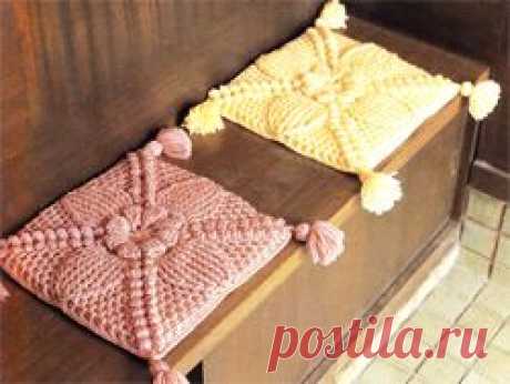 Подушка на стул крючком
