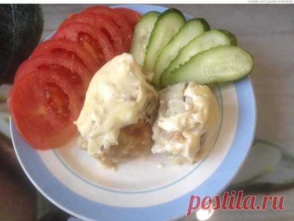 Минтай под чесночным соусом