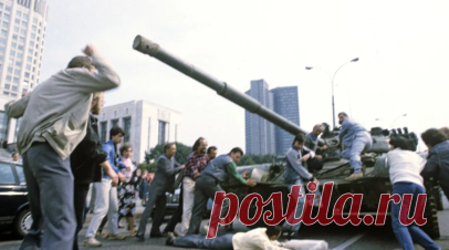 Политолог Станкевич поделился воспоминаниями о путче 1991 года. Историк и политолог Сергей Станкевич поделился воспоминаниями о путче 1991 года. Читать далее