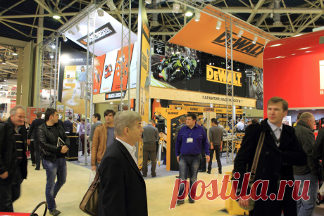 Стенды DeWALT и Black &amp; Decker