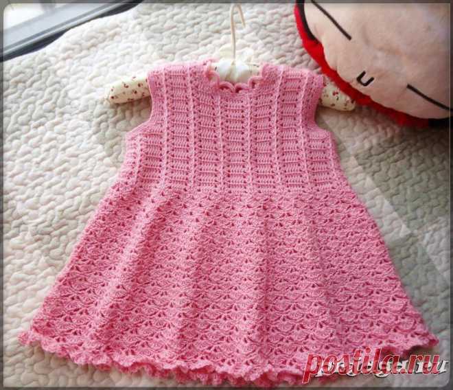 Вязаное платье девочке
