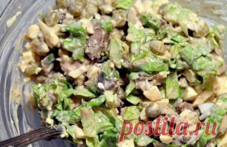 Салат из куриной печени Куриная печень — вкусный и полезный продукт. Но внешний вид ее, мягко говоря, не впечатляет, поэтому на праздничном столе печень курицы появляется не часто, разве что в виде паштета. Предлагаем Вам рецепт восхитительного салата из куриной печени, который и семейный ужин украсит, и на торжественном обеде будет смотреться достойно. Вам потребуется: обжаренная куриная печень консервированный …