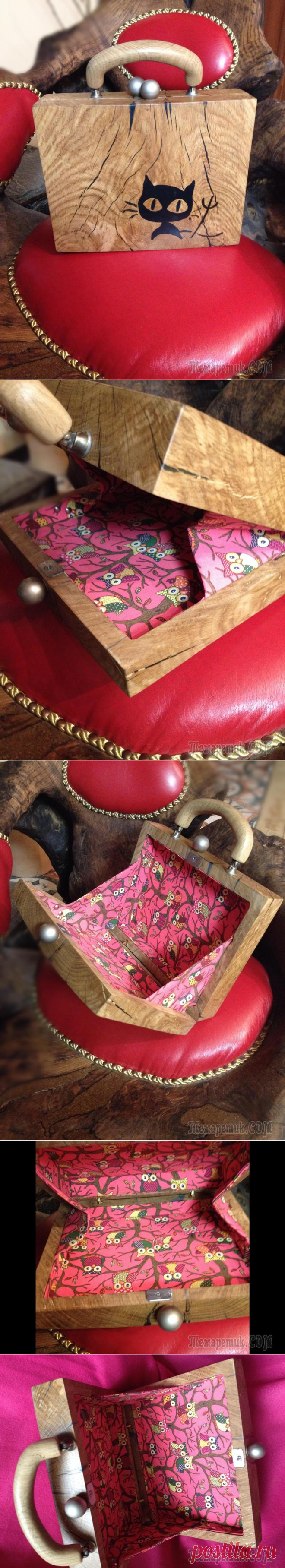 Сумочка-клатч из цельного дубового корня.