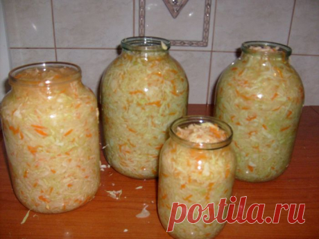 Хороша закуска - квашена капустка.