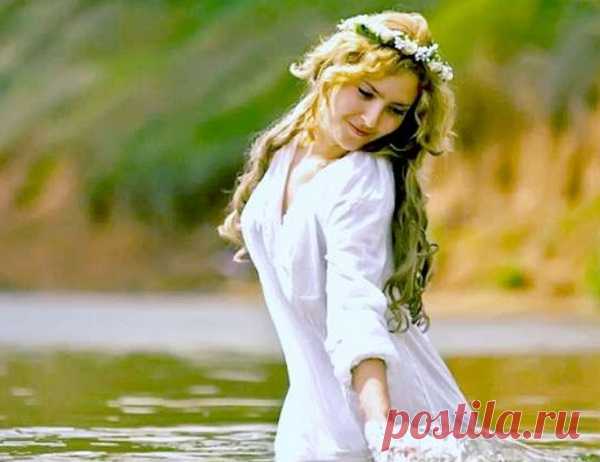 Чистый четверг в 2020 году: какого числа у православных Чистый Четверг 2020 - 16 апреля, традиции, обряды и приметы, когда. Приметы, традиции и обряды на Страстной неделе. Когда купаться - до 12 или после.